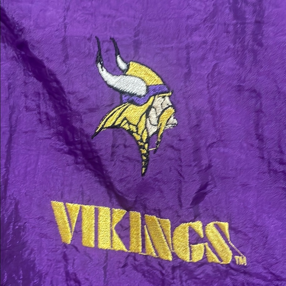 Vikings Purple Bomber Jacket - Picture 3 of 5